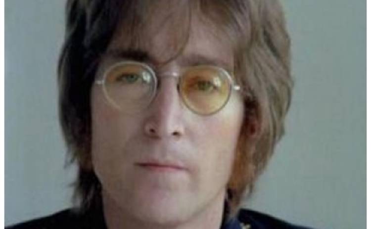 Письма убийцы Леннона выставлены на продажу за $75 тыс