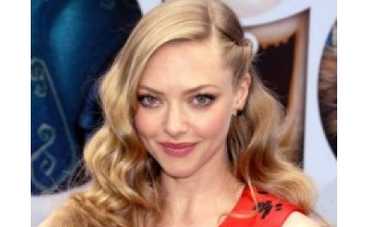 Аманда Сейфрид: Перед съемками мне нужно выпить пару стаканов