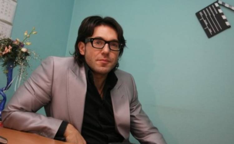 Андрей Малахов увольняет редакцию своего журнала «СтарХит»