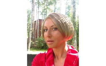 Алика Смехова стала блондинкой