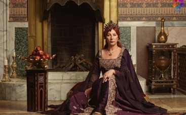 Великолепный век": Новой "Роксоланой" стала 47-летняя Вахиде Гердюм из Турции