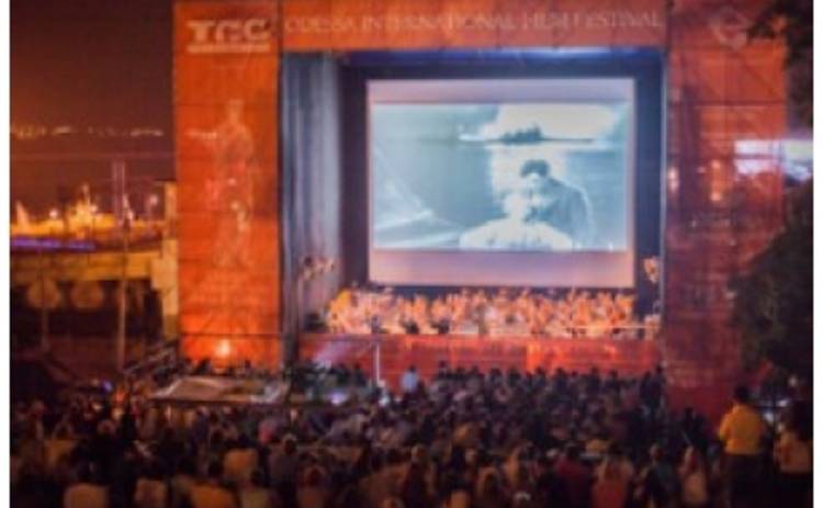 В Одессе под открытым небом показали классику немого кино 
