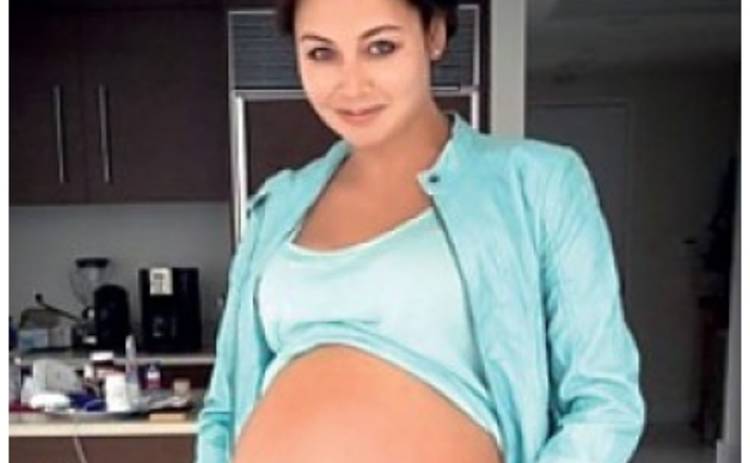 Ляйсан Утяшева показала первый снимок своей беременности