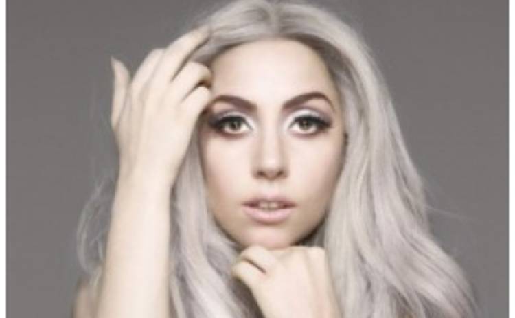 Lady GaGa снялась голой в видео Марины Абрамович