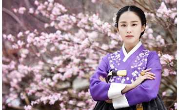 "Наложница": Ким Тхе Хи отшила короля