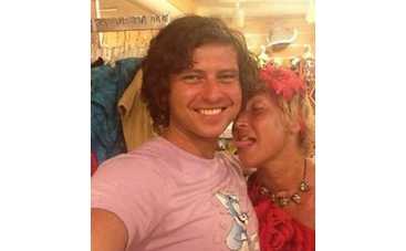 Свадьба Прохора Шаляпина на 51-летней миллионерше ужасает его мать