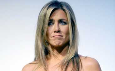 Дженнифер Энистон отказалась сниматься в кино из-за Джоли