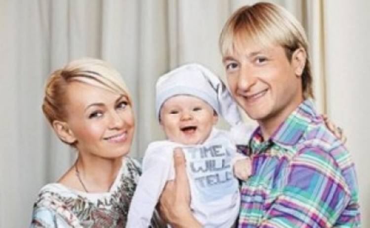 Рудковская родит Плющенко еще троих детей: 