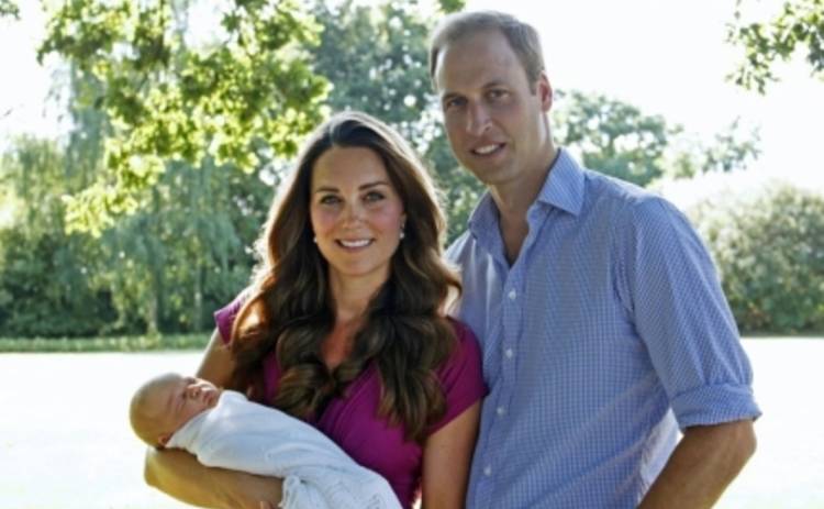 Принц Уильям и Кейт Миддлтон назвали имена крестных для Георга