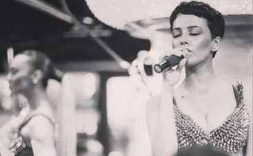 Даша Астафьева использует шипы в соблазнении