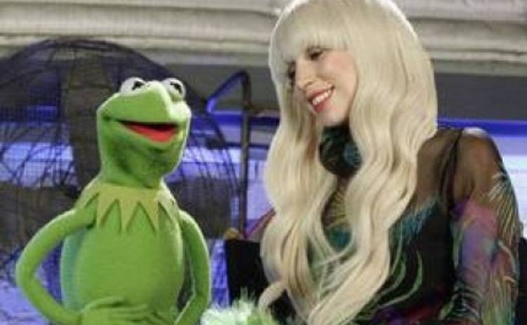 Lady Gaga и ее бывшая помощница заключили мировую