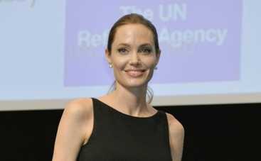 Анджелина Джоли: 50 миллионов долларов за автобиографию