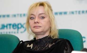 Дочь Евстигнеева рассказала о мошенниках, которые ее избили