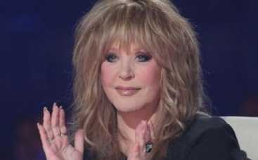 Алла Пугачева променяла балахоны на обтягивающие джинсы