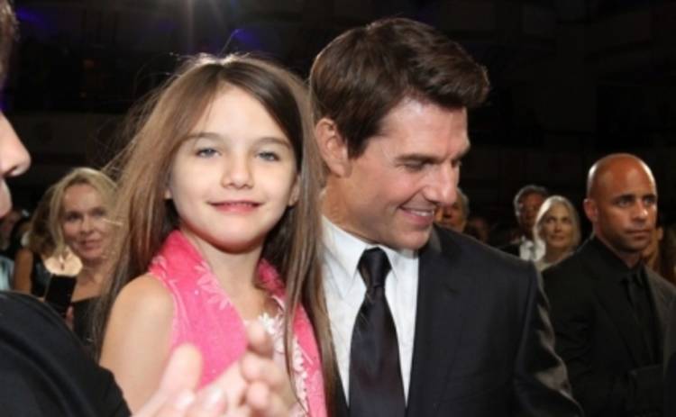 Том Круз требует $50 млн. за дочь