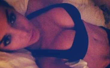 Анна Седокова показала подтянутую попку (ФОТО)