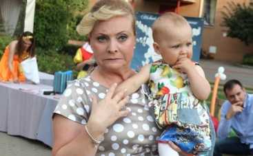 Свекровь Пермяковой недовольна ее возрастом, а мама Питта не во восторге от Джоли