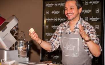 Эктор Хименес-Браво начал карьеру с пирожков