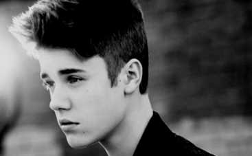 Охранник Джастина Бибера с ножом напал на папарацци