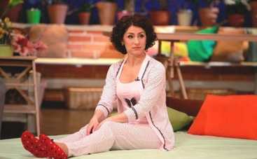 Надежда Матвеева снимает усталость пупырышками