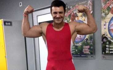 Судья "МастерШеф-3" Николай Тищенко показал, что прячет в плавках (ФОТО)