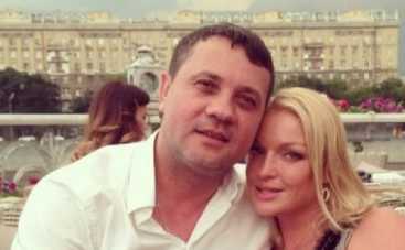 Экс-возлюбленный Анастасии Волочковой нашел ей замену