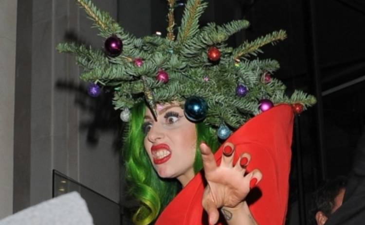 Леди Гага готовится к Рождеству