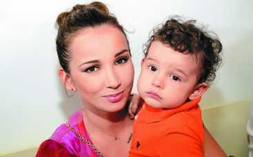 Сын защитил Анфису Чехову от маньяка