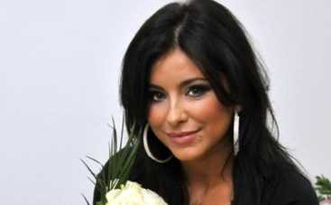 Ани Лорак показала фото в постели