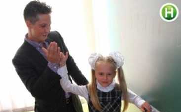 Дочь Александра Педана растет большой модницей