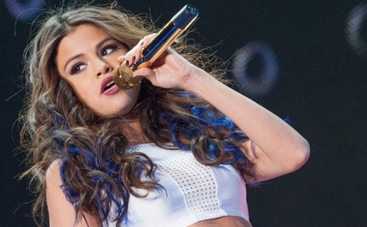 Селена Гомес отменила гастрольный тур из-за Бибера