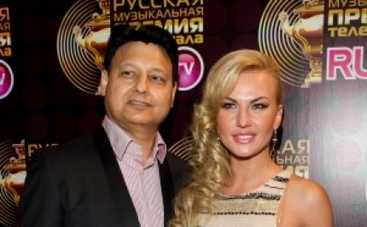 Камалия в детстве носила костюм Снегурочки из марли