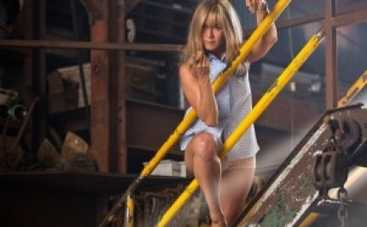 Энистон потребовала рекордный гонорар за съемки в комедии "Мы - Миллеры"