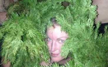 Анастасия Волочкова проведет Рождество с неизвестным мужчиной