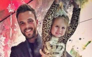 Экс-супруг Анны Седоковой выложил в Сеть фото подросших дочерей