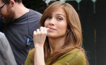 Вокзальный стиль Дженнифер Лопес (ФОТО)