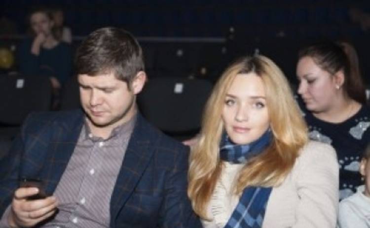 Экс-супруга Александра Пономарева появилась на публике с новым мужем