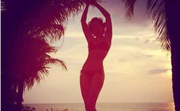 Даша Астафьева занялась эротической йогой (ФОТО)