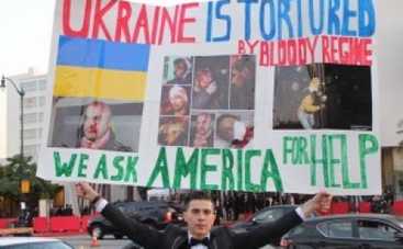 Украинский журналист Виталий Седюк на "Золотом глобусе" рассказал о Евромайдане (ВИДЕО)
