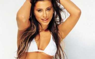 Ани Лорак запутала поклонников в ягодицах (ФОТО)