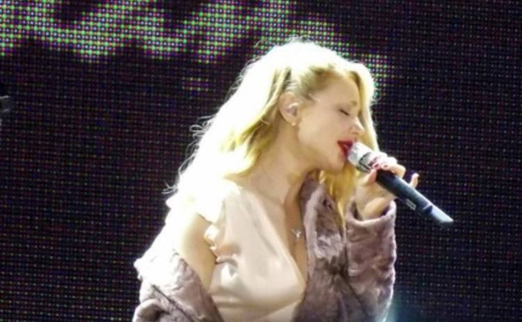 Тина Кароль до сих пор звонит мужу