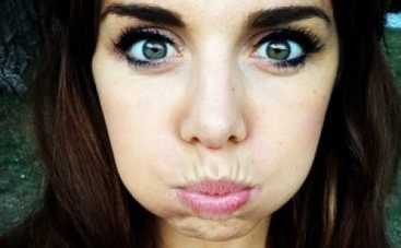 Анна Седокова часто страдает от похмелья