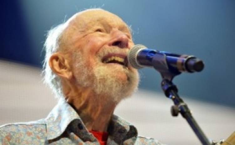 В США умер известный певец Пит Сигер