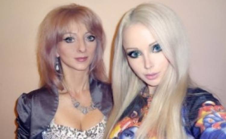 Одесская Барби опубликовала фото с мамой