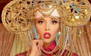 Оля Полякова разводит дома козлят (ФОТО)