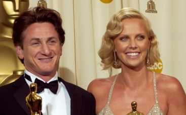 Дети Шона Пенна «троллят» его возлюбленную Шарлиз Терон