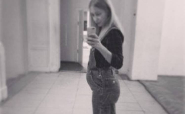 В сети появилось фото беременной дочери Снежаны Егоровой