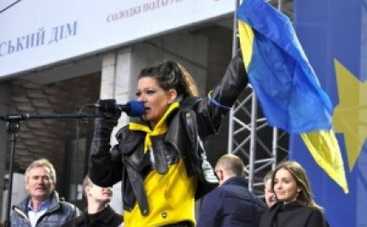 Жириновский решил демонизировать Руслану и Вакарчука в глазах россиян