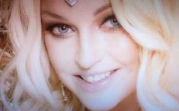 Анастасия Волочкова похвасталась растяжкой на Мальдивах