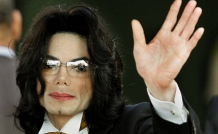 Майкл Джексон запел из телефона